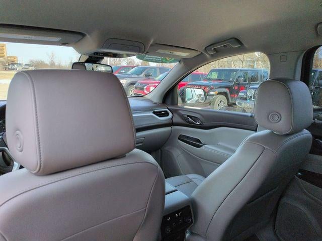 2023 GMC Acadia AWD SLT