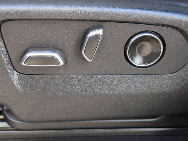 2025 GMC Yukon 4WD Denali