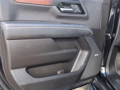 2025 GMC Yukon 4WD Denali