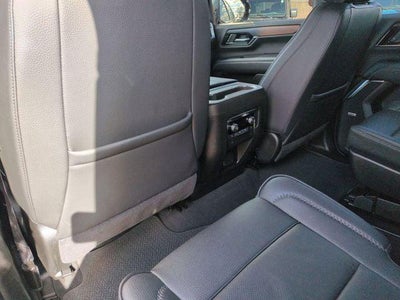 2025 GMC Yukon 4WD Denali