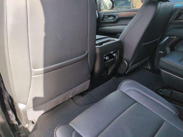 2025 GMC Yukon 4WD Denali