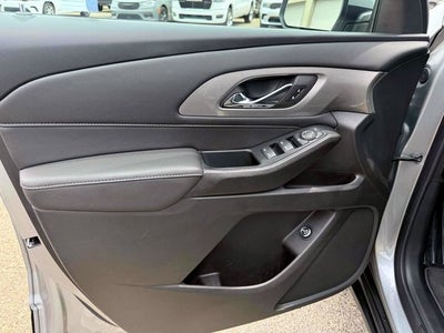 2024 Chevrolet Traverse Limited AWD LT Cloth