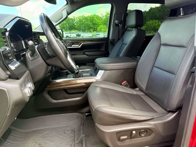 2023 GMC Sierra 1500 4WD Crew Cab Short Box Elevation with 3SB