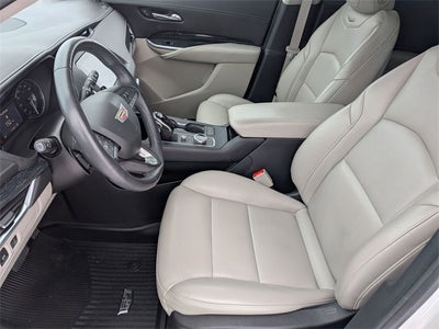 2022 Cadillac XT4 AWD Premium Luxury