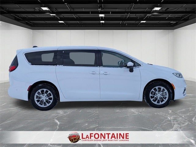 2023 Chrysler Pacifica Touring L AWD
