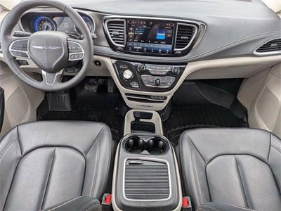 2023 Chrysler Pacifica Touring L AWD