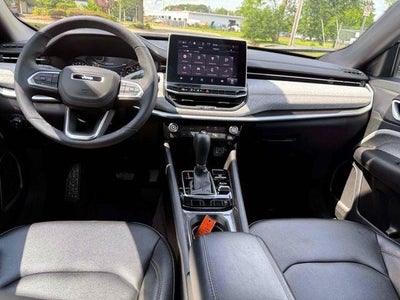 2024 Jeep Compass Latitude Lux FWD