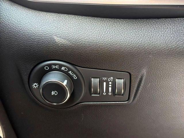 2024 Jeep Compass Latitude Lux FWD