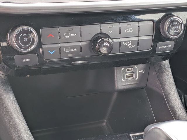 2023 Jeep Compass Latitude Lux FWD