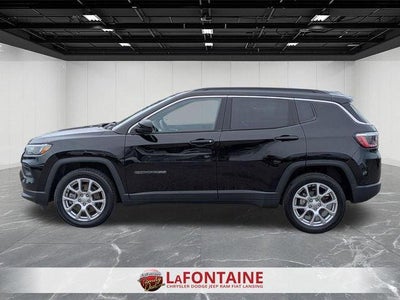 2023 Jeep Compass Latitude Lux FWD
