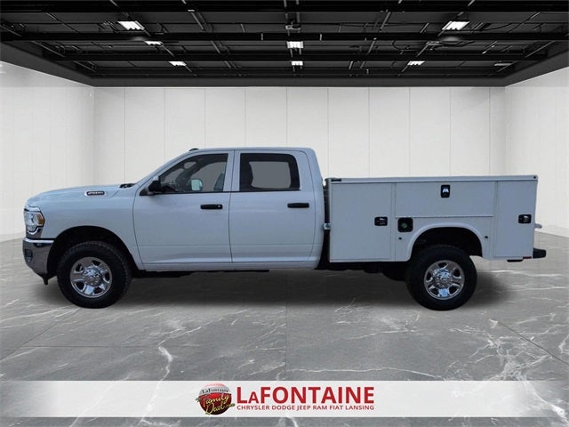 2022 RAM 2500 Tradesman Crew Cab 4x4 8' Box