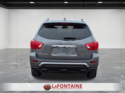 2019 Nissan Pathfinder S