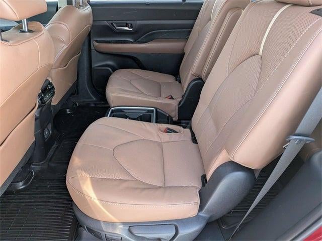 2025 Toyota Grand Highlander Platinum