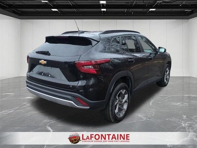2025 Chevrolet Trax FWD LT