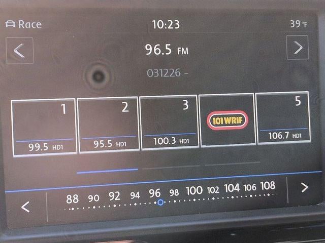 2017 Volkswagen Golf R 4-Door w/DCC & Navigation