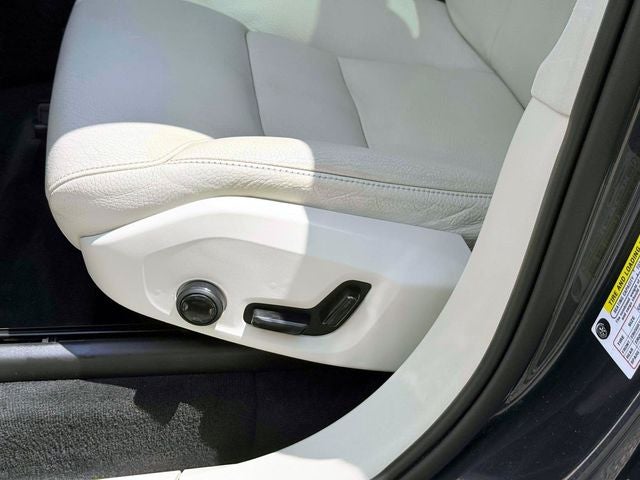 2018 Volvo XC90 T6 Momentum