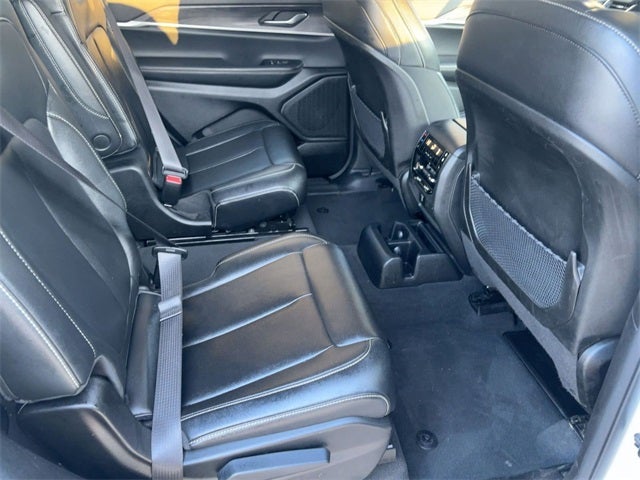 2023 Jeep Grand Cherokee L Limited 4WD