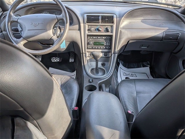 2004 Ford Mustang V6 Deluxe