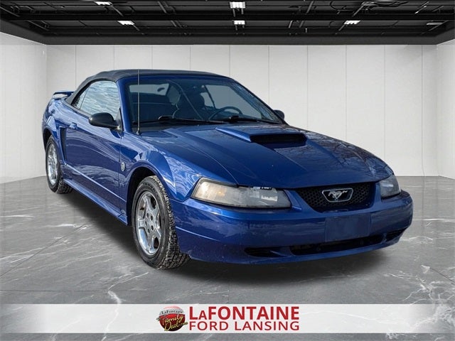 2004 Ford Mustang V6 Deluxe