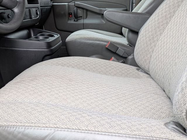 2023 Chevrolet Express 3500 LT Passenger