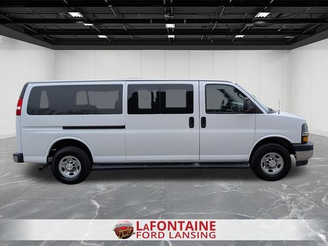 2023 Chevrolet Express 3500 LT Passenger