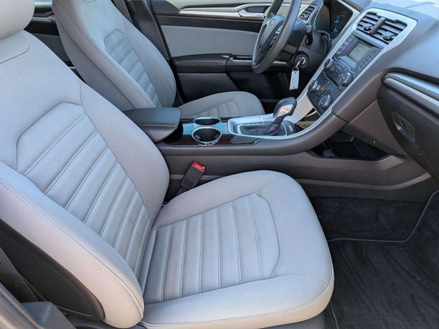 2013 Ford Fusion S