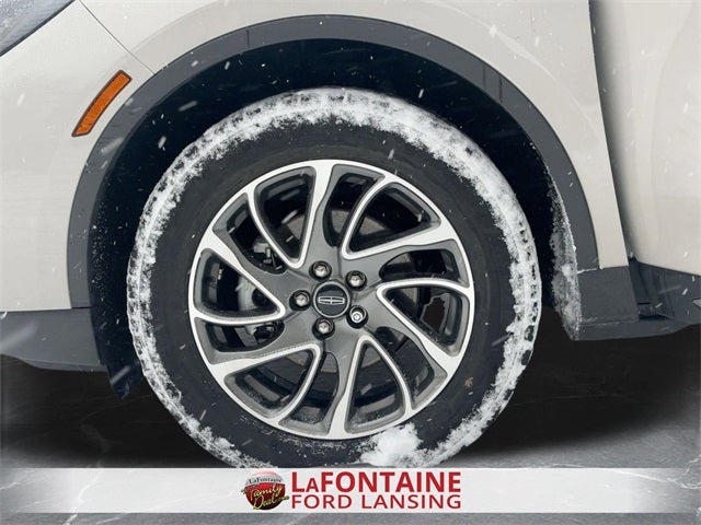 2022 Lincoln Corsair Standard AWD