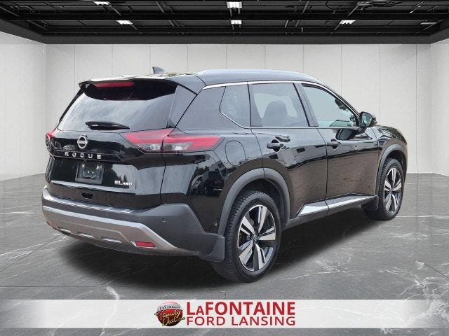 2022 Nissan Rogue SL