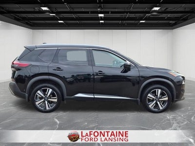 2022 Nissan Rogue SL