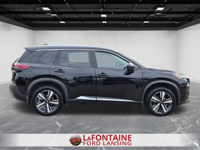 2022 Nissan Rogue SL