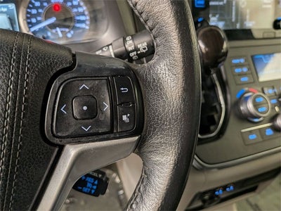 2017 Toyota Sienna XLE