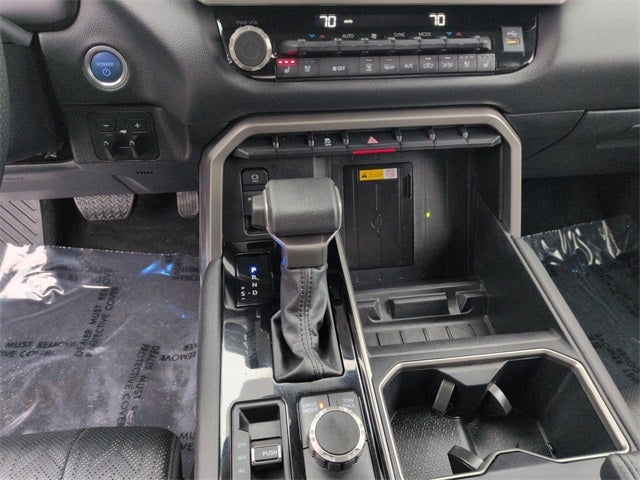 2024 Toyota Tundra Hybrid Limited One owner