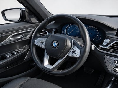 2019 BMW 7 Series 740i