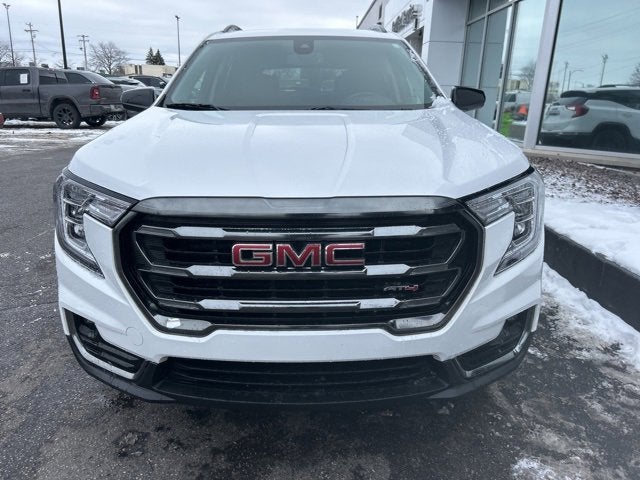 2023 GMC Terrain AT4