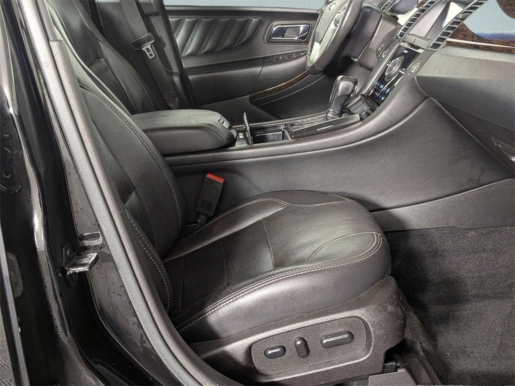 2018 Ford Taurus Limited