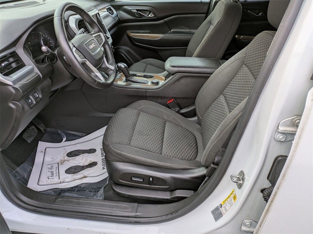 2017 GMC Acadia SLE-2