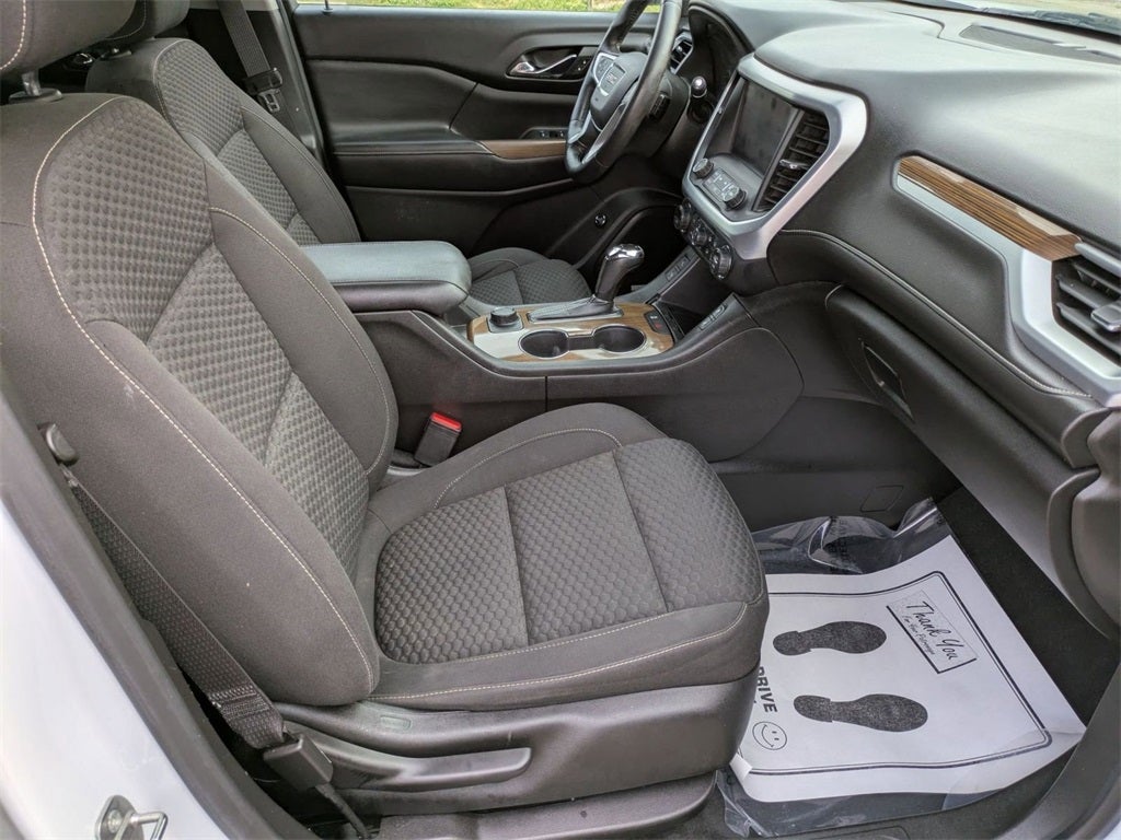 2017 GMC Acadia SLE-2