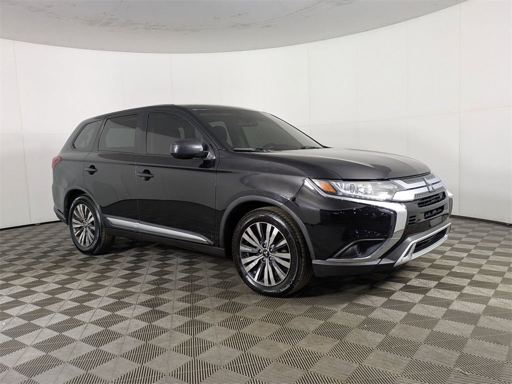 2019 Mitsubishi Outlander ES