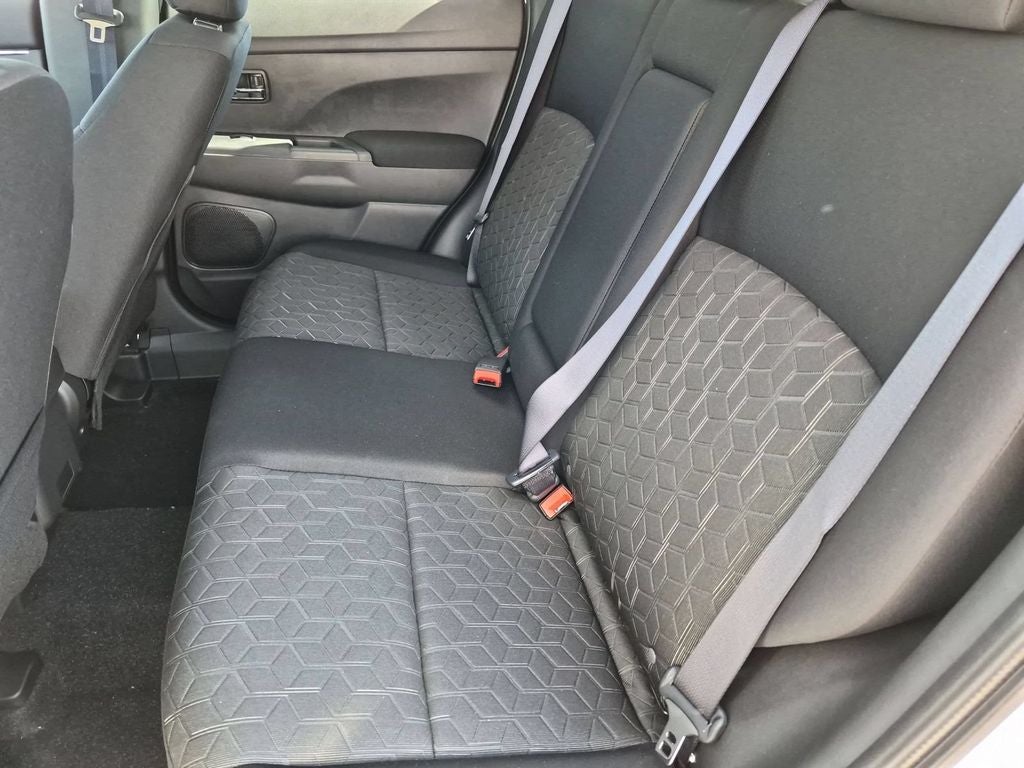 2027 Mitsubishi Outlander Sport 2.0 ES