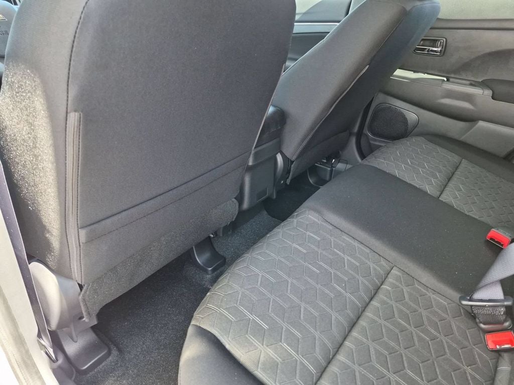 2027 Mitsubishi Outlander Sport 2.0 ES
