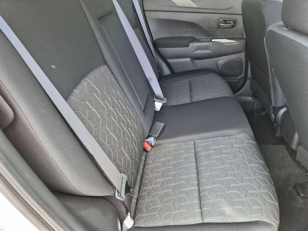2027 Mitsubishi Outlander Sport 2.0 ES