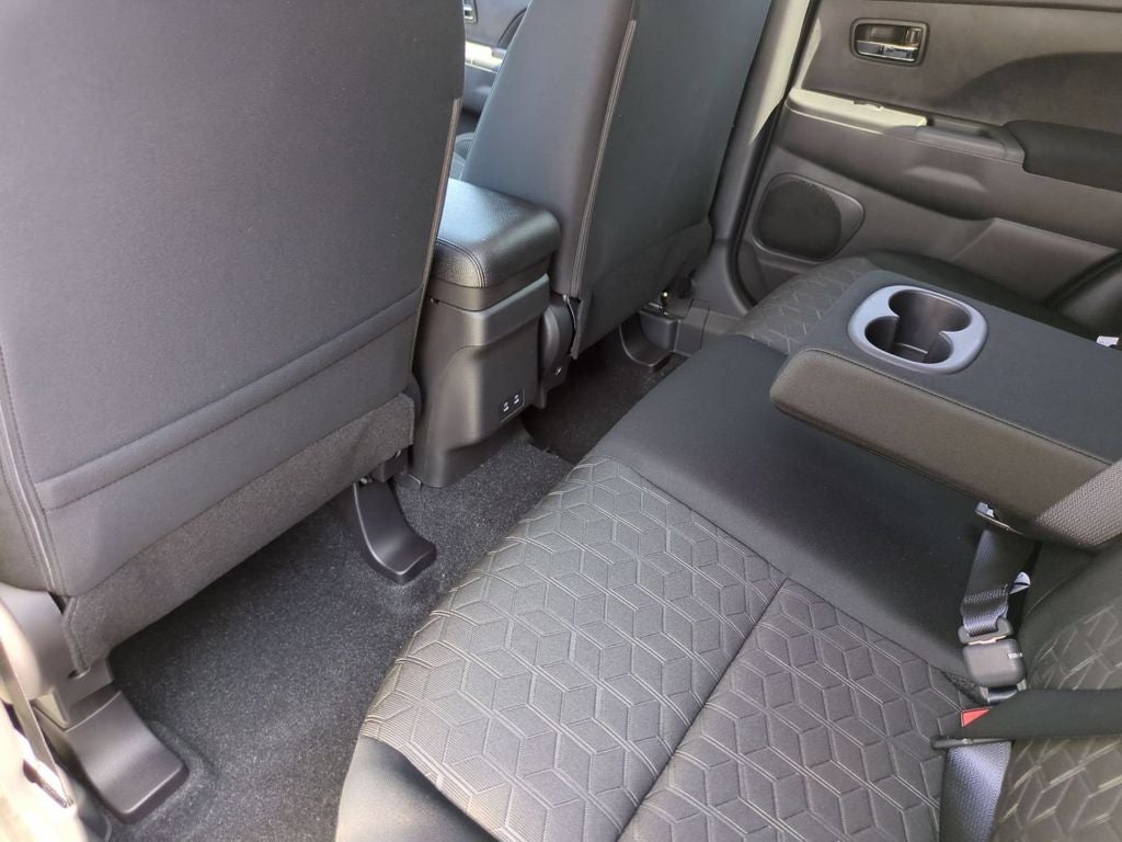 2026 Mitsubishi Outlander Sport 2.0 LE