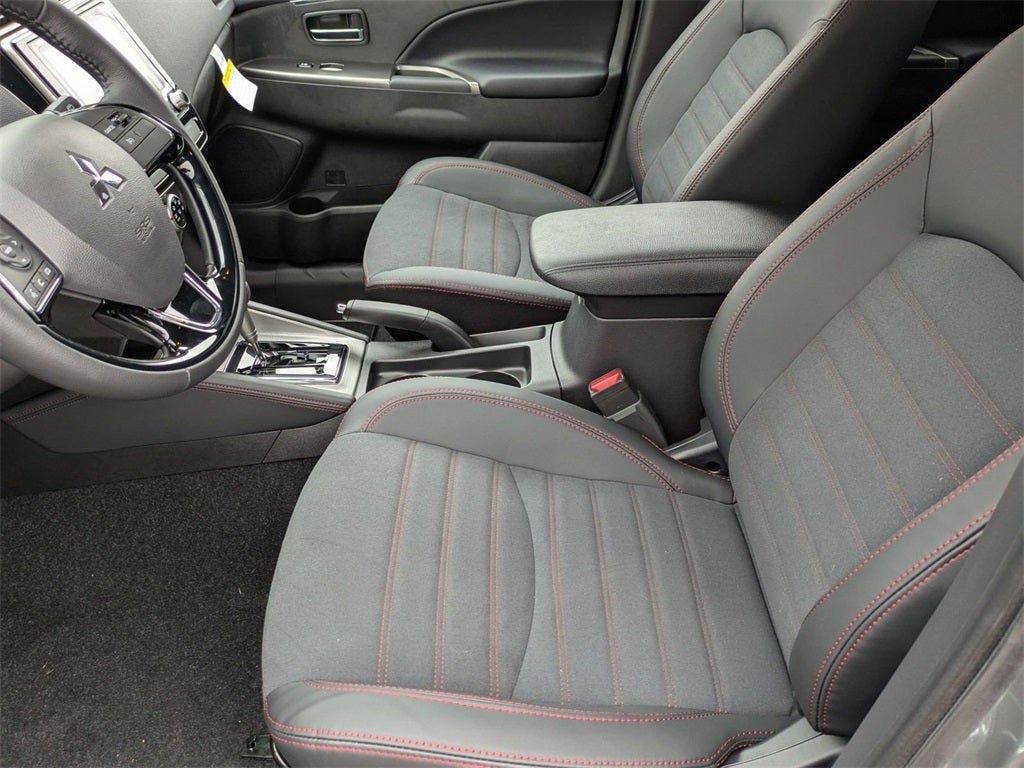 2025 Mitsubishi Outlander Sport 2.0 SE