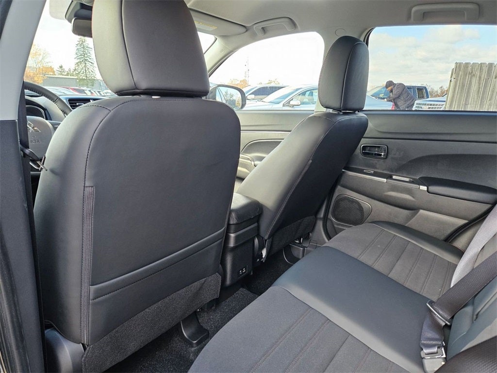 2025 Mitsubishi Outlander Sport 2.0 SE