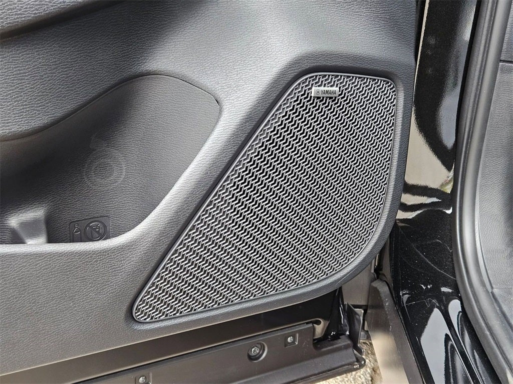 2025 Mitsubishi Outlander ES