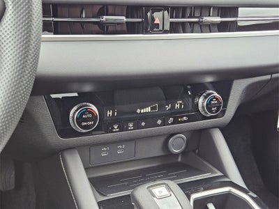 2025 Mitsubishi Outlander ES