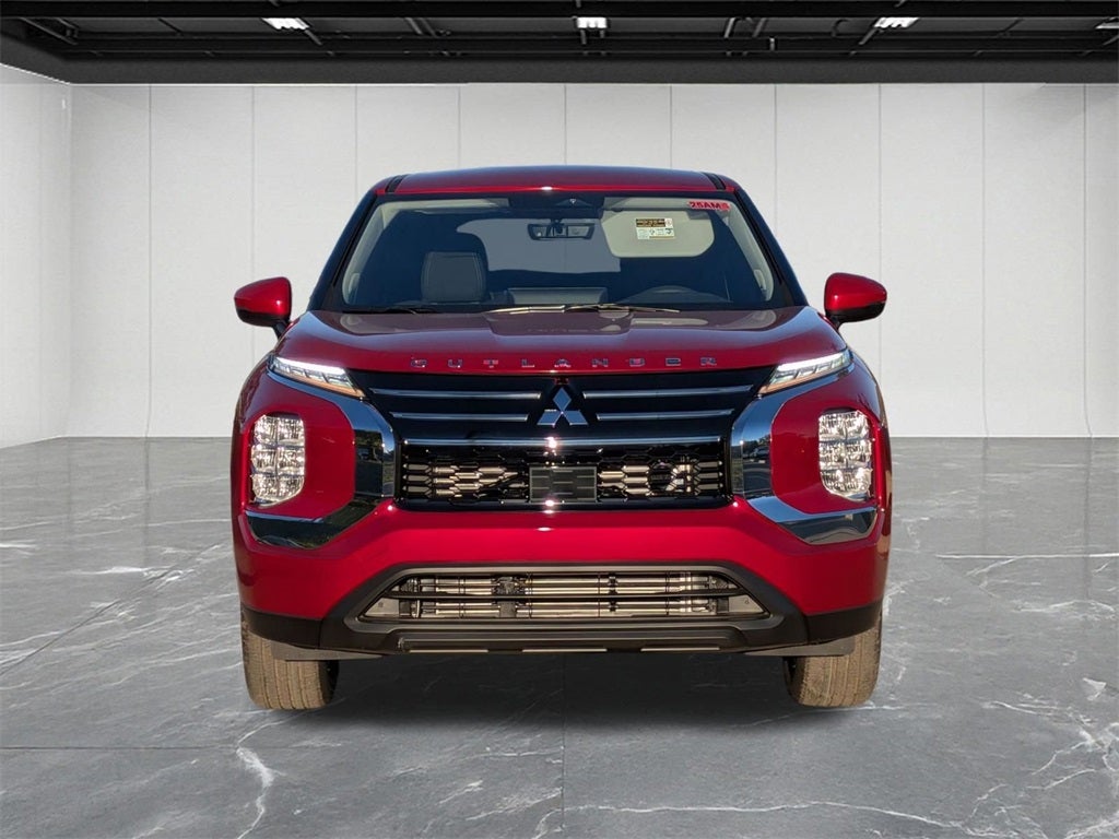 2025 Mitsubishi Outlander ES