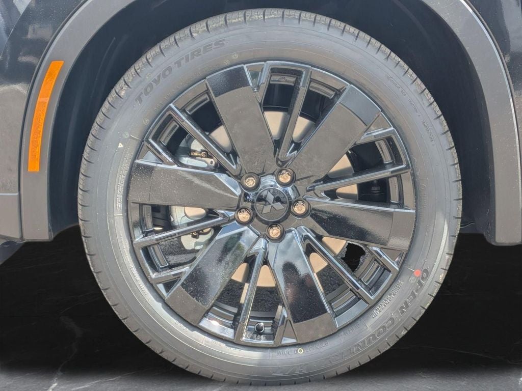 2026 Mitsubishi Outlander LE