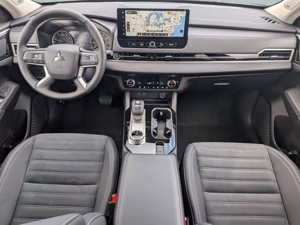 2026 Mitsubishi Outlander SE