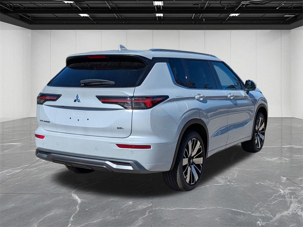 2025 Mitsubishi Outlander SEL